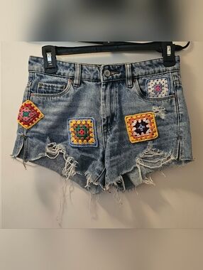 Blank NYC Barrow Crochet Patch Distressed Girls' Denim Shorts - Size 12